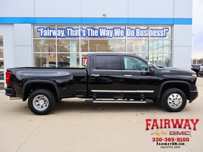 New 2025 Chevrolet Silverado 3500 High Country w/ Technology Package