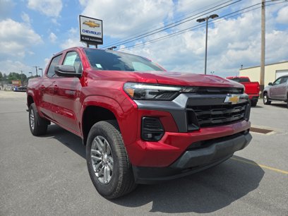 New 2025 Chevrolet Colorado LT w/ LT Convenience Package