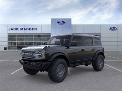 New 2025 Ford Bronco Badlands w/ Sasquatch Package