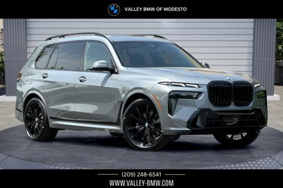 New 2025 BMW X7 xDrive40i w/ M Sport Package