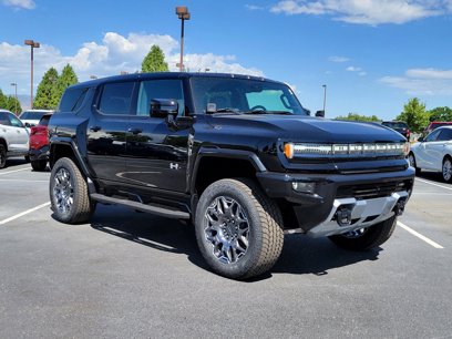 New 2025 GMC Hummer EV 3X w/ LPO, Illumination Package