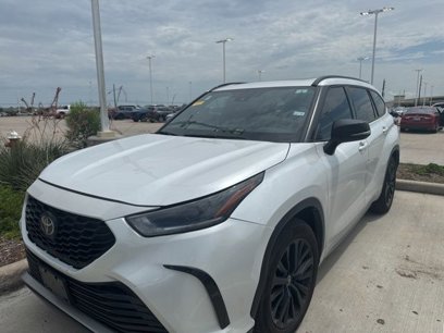 Used 2024 Toyota Highlander XSE