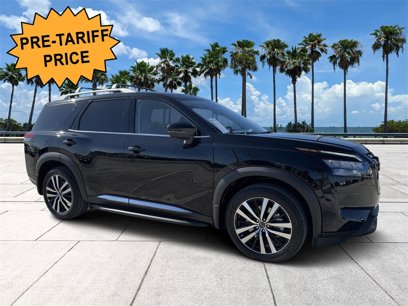 New 2025 Nissan Pathfinder Platinum w/ Lighting Package (N93)
