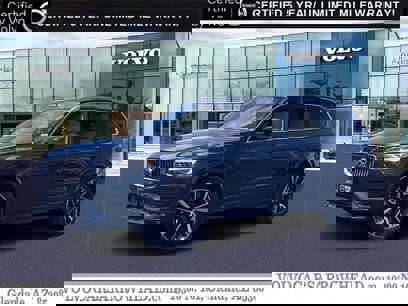 Certified 2022 Volvo XC90 T6 Momentum w/ Advanced Package
