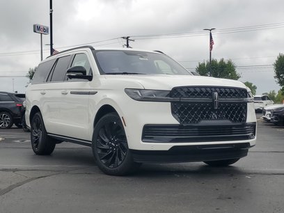 New 2025 Lincoln Navigator Reserve w/ Jet Appearance Package