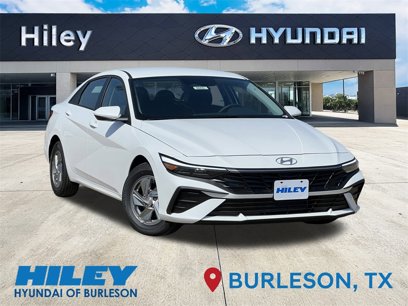 New 2025 Hyundai Elantra SE