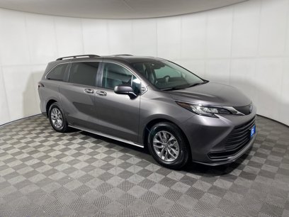 Used 2022 Toyota Sienna LE