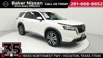 Used 2023 Nissan Pathfinder Platinum