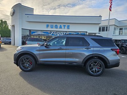 New 2025 Ford Explorer ST-Line w/ Premium Package