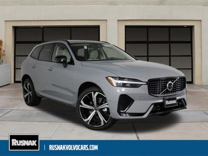 New 2025 Volvo XC60 B5 Ultra w/ Climate Package
