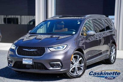 Used 2022 Chrysler Pacifica Pinnacle
