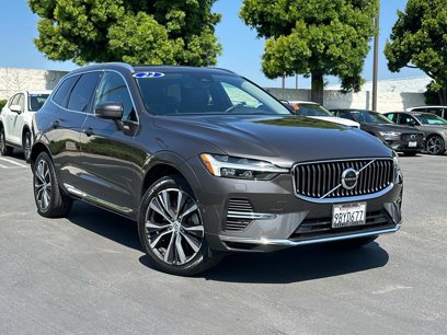 Certified 2022 Volvo XC60 T8 Inscription Expression w/ Advanced Package