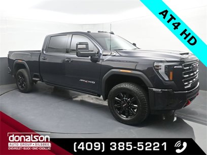 Used 2025 GMC Sierra 2500 AT4 w/ Technology Package