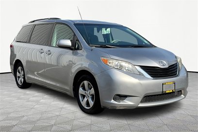 Used 2013 Toyota Sienna LE