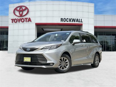 New 2025 Toyota Sienna XLE