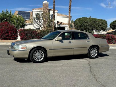 Used 2004 Lincoln Town Car Signature
