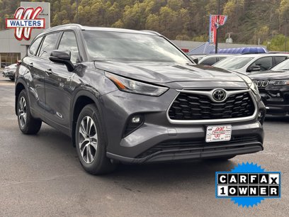 Used 2023 Toyota Highlander XLE