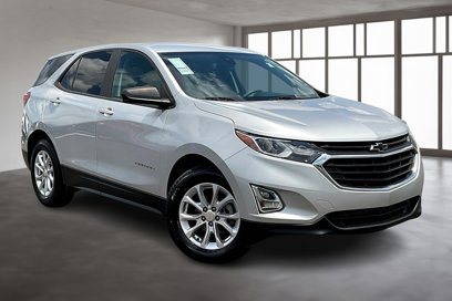 Used 2021 Chevrolet Equinox LS w/ LS Convenience Package
