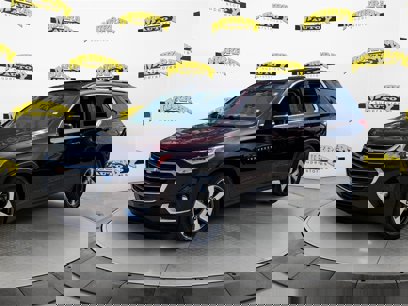 Used 2021 Chevrolet Traverse LT w/ LT Premium Package