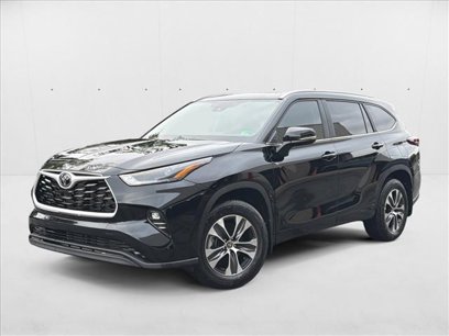 New 2025 Toyota Highlander XLE