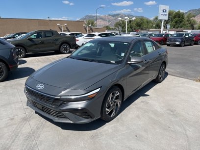 New 2025 Hyundai Elantra Limited