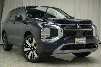 New 2025 Mitsubishi Outlander SE