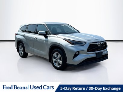 Used 2021 Toyota Highlander LE