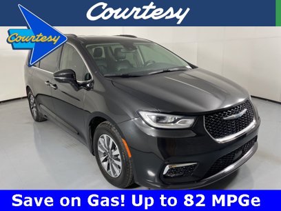Used 2021 Chrysler Pacifica Touring-L