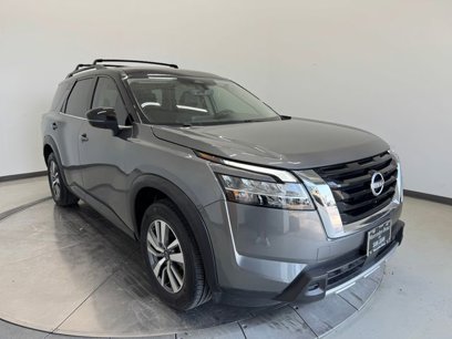 Used 2023 Nissan Pathfinder SL