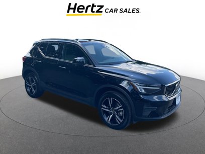 Used 2024 Volvo XC40 B5 Core