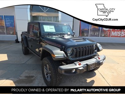 New 2025 Jeep Gladiator Mojave w/ Convenience Group