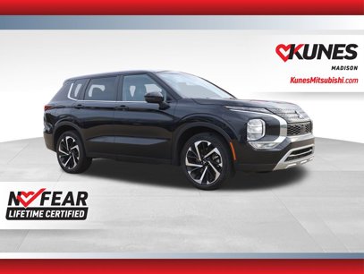 Used 2023 Mitsubishi Outlander SE