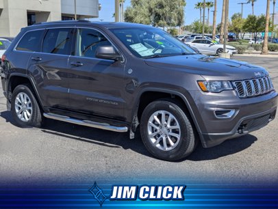 Used 2021 Jeep Grand Cherokee Laredo