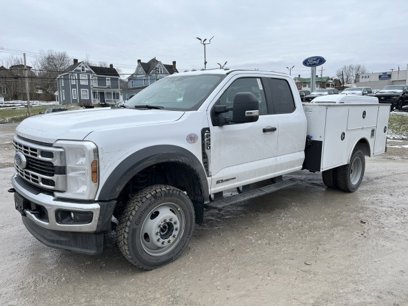 New 2024 Ford F450 XL w/ XL Chrome Package