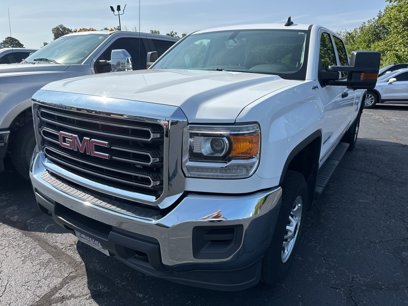 Used 2016 GMC Sierra 2500 4x4 Crew Cab w/ Sierra Convenience Package