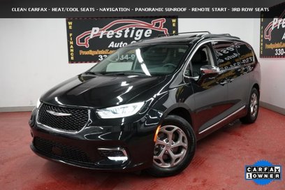 Used 2023 Chrysler Pacifica Limited