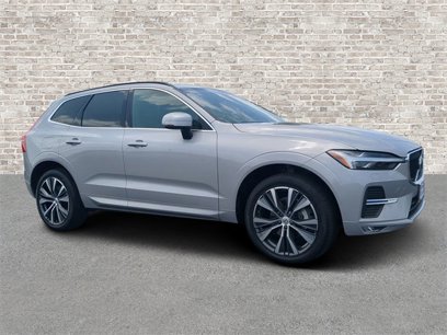 Used 2022 Volvo XC60 B5 Momentum w/ Climate Package