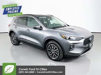 New 2025 Ford Escape SE w/ PHEV Premium Package
