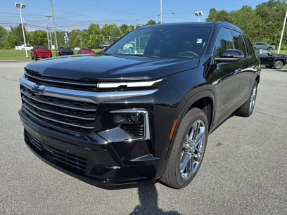 New 2025 Chevrolet Traverse High Country w/ LPO, Floor Liner Package