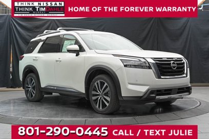 New 2024 Nissan Pathfinder Platinum w/ Cargo Package