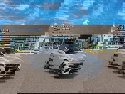 New 2025 Hyundai Elantra Blue