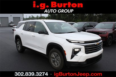 Used 2024 Chevrolet Traverse LT