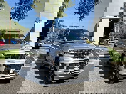 Certified 2022 Jeep Grand Cherokee L Overland w/ Advanced Protech Group III