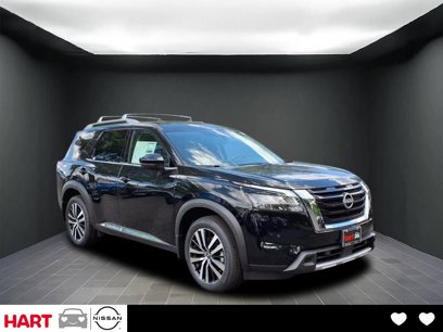 New 2025 Nissan Pathfinder Platinum w/ Cargo Package