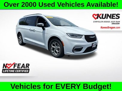 Used 2023 Chrysler Pacifica Limited