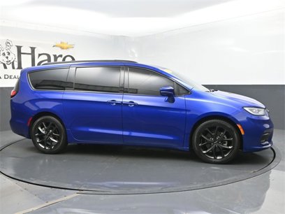 Used 2021 Chrysler Pacifica Touring-L w/ S Appearance Package