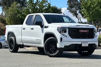 New 2025 GMC Sierra 1500 Pro w/ Graphite Edition