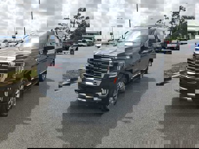 Used 2021 GMC Yukon XL SLT w/ SLT Premium Package