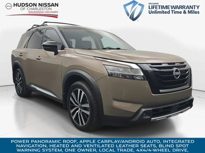 Used 2023 Nissan Pathfinder Platinum w/ Black Appearance Package