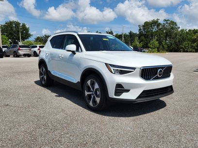 New 2025 Volvo XC40 B5 Core w/ Protection Package Premier